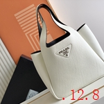 スーパーコピーブラダバッグ